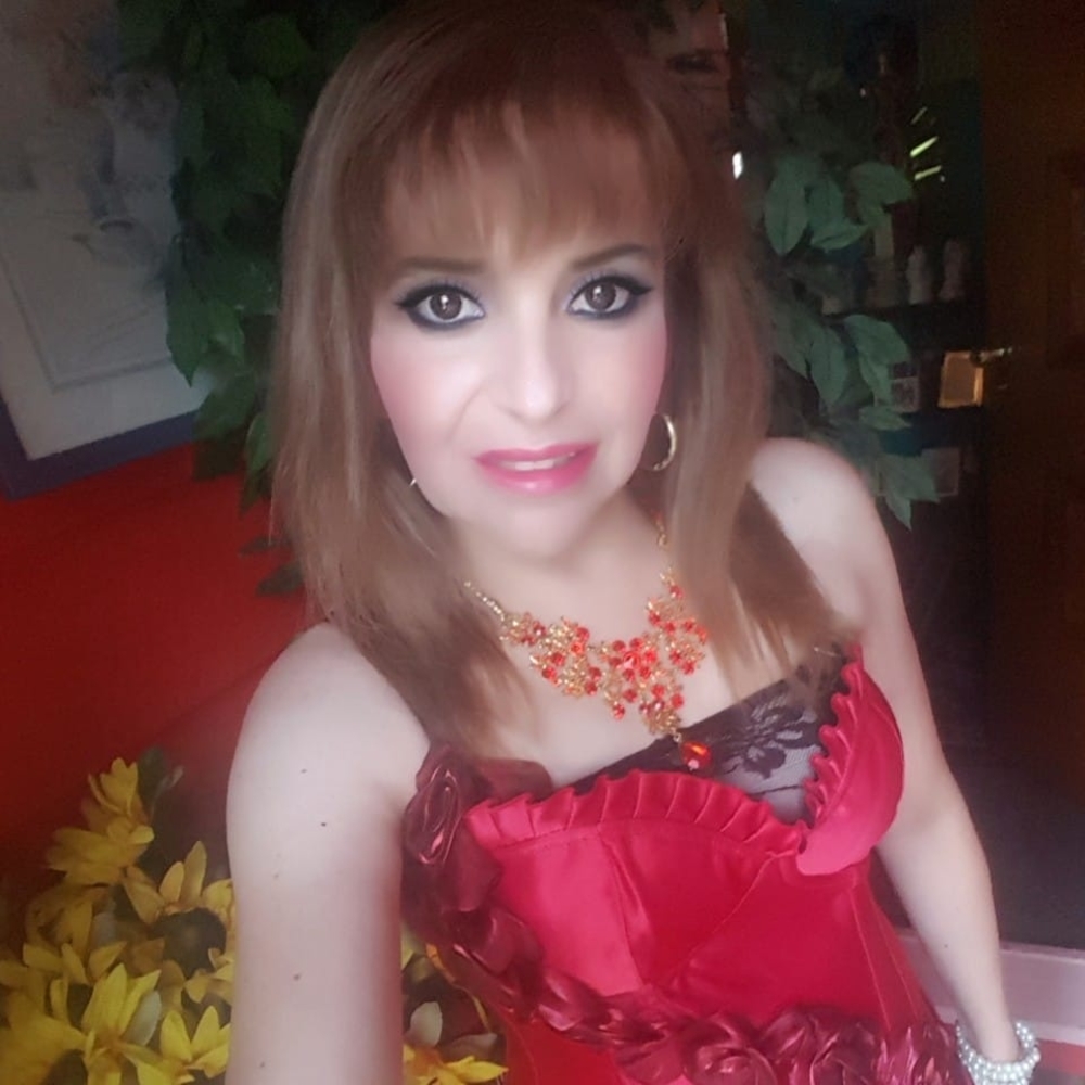 Meet your Posher, Monica